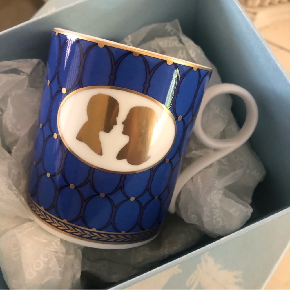 Wedgwood Royal Blue and Gold Cameo Mug